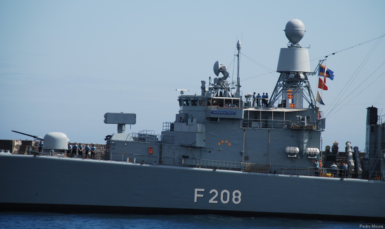f-208 fgs niedersachsen type 122 bremen class frigate german navy 51