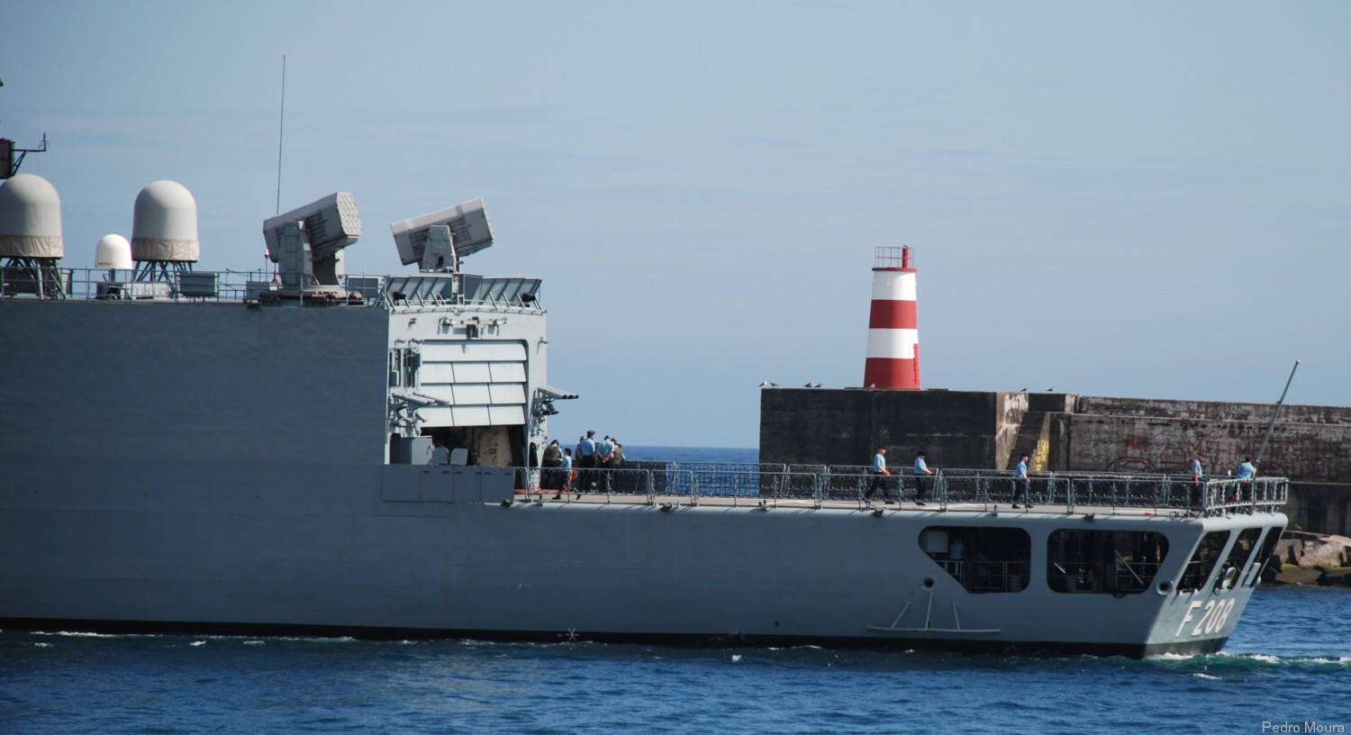 f-208 fgs niedersachsen type 122 bremen class frigate german navy 55