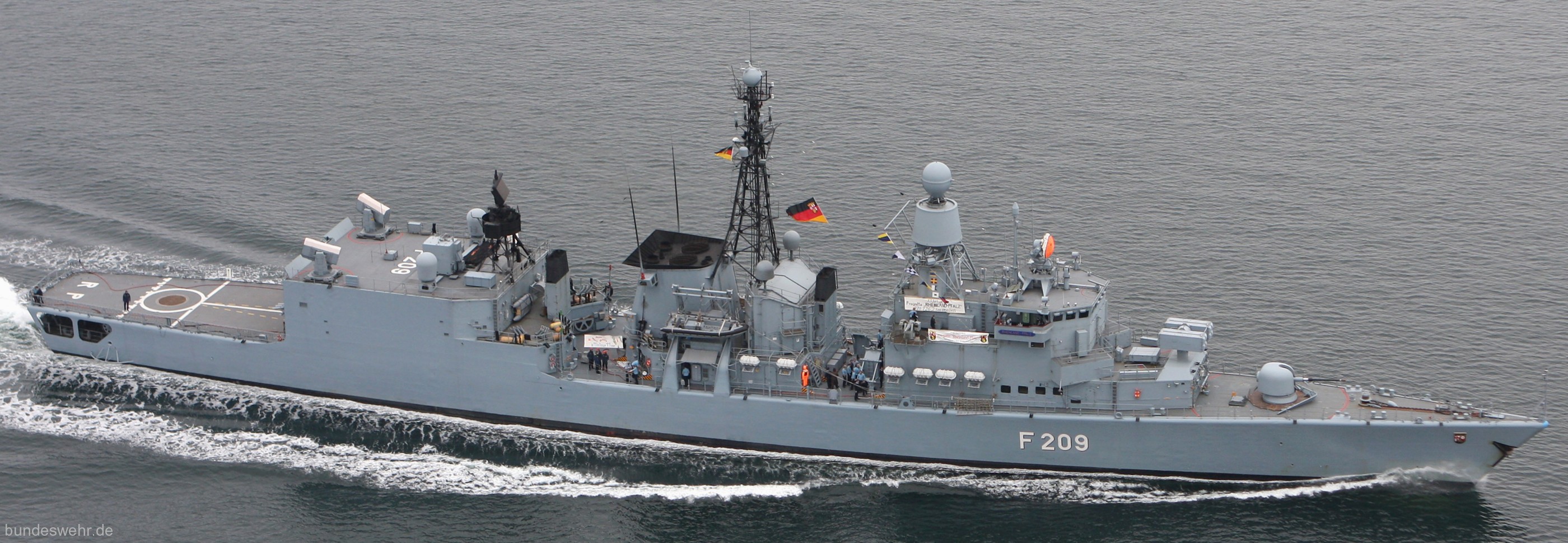 type 122 bremen class frigate german navy deutsche marine 09x