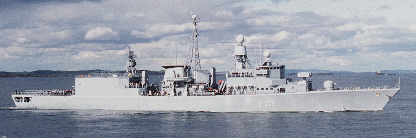 f-211 fgs koln köln type 122 bremen class frigate german navy 08