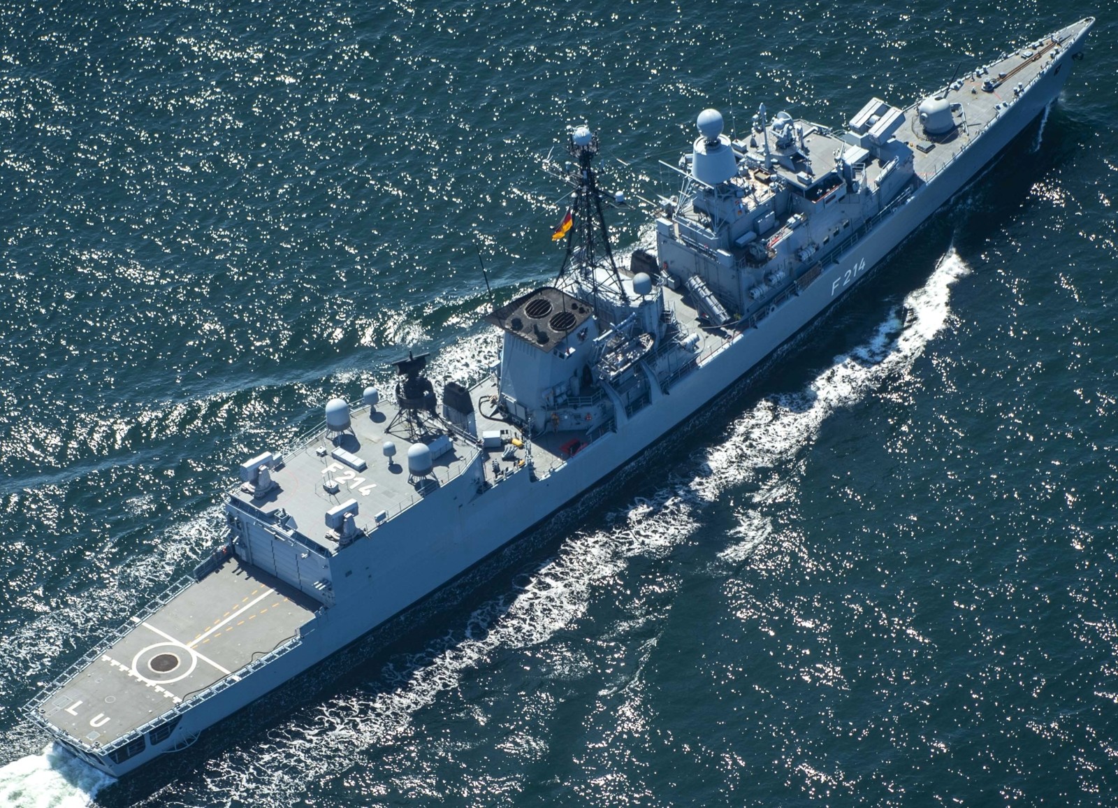 f-214 fgs lübeck type 122 bremen class frigate german navy deutsche marine fregatte 42