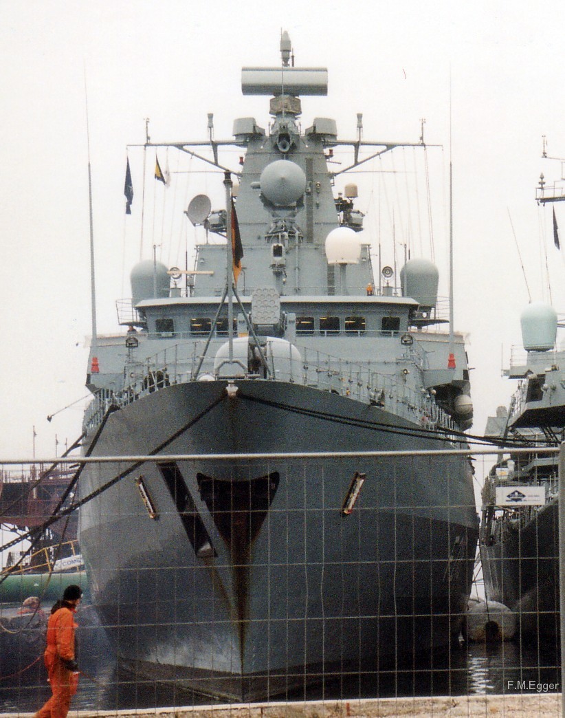 f-216 fgs schleswig holstein type 123 class frigate german navy nato stanavformed snfm trieste italy 2003 26