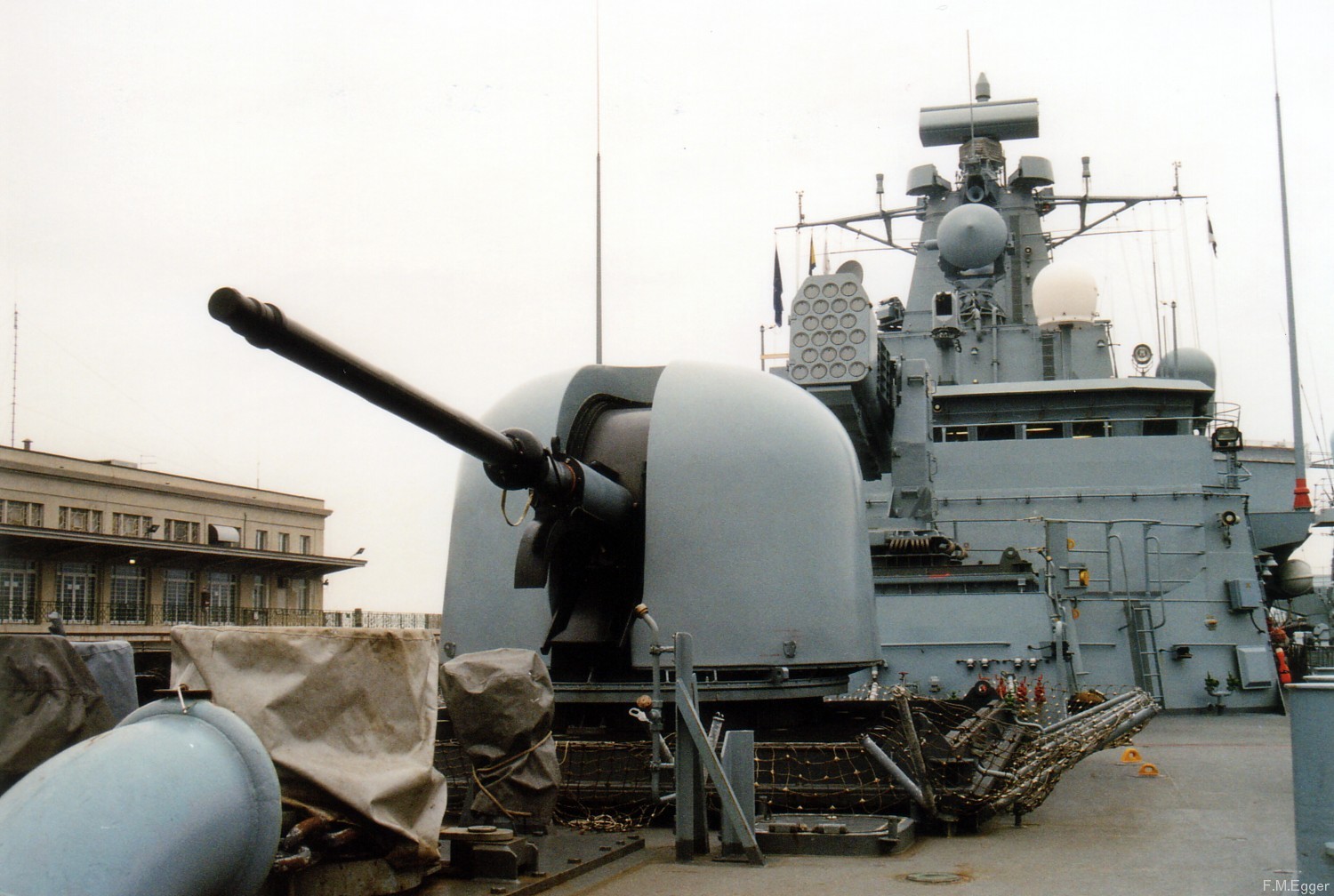 f-216 fgs schleswig holstein type 123 class frigate german navy nato stanavformed snfm trieste italy 2003 29 oto melara 76/62 gun