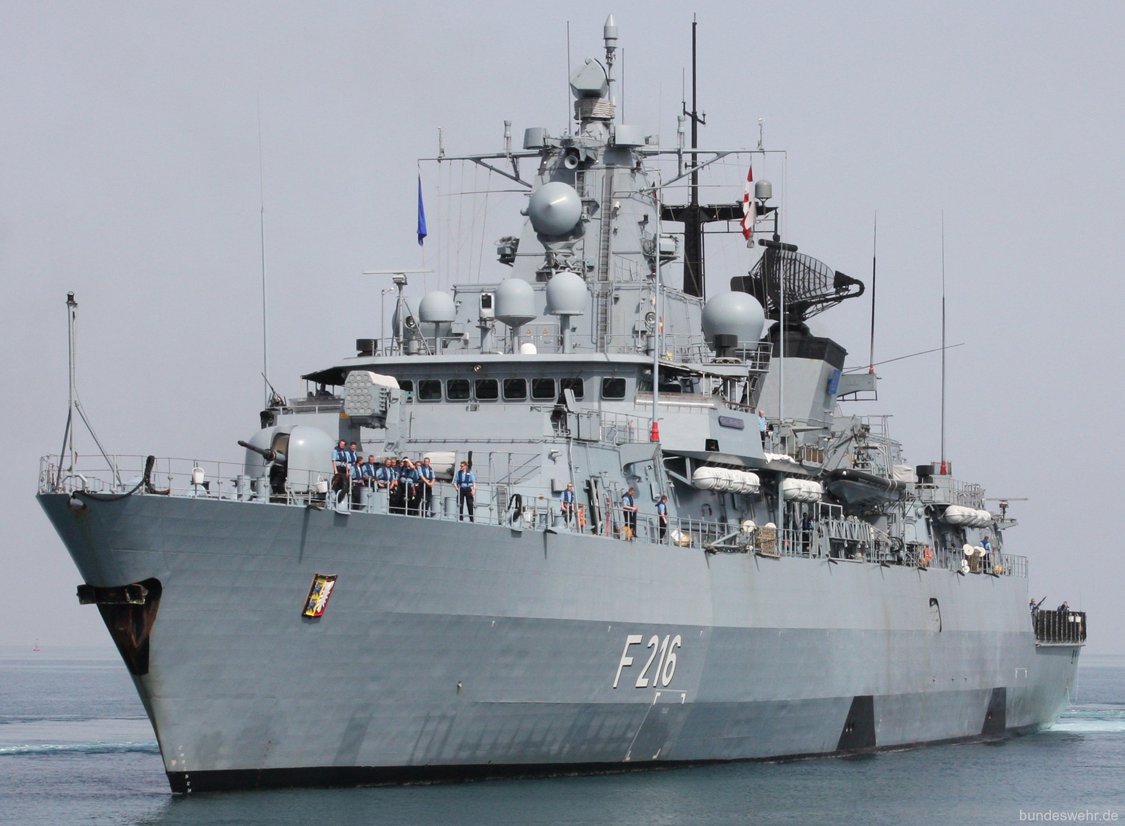 f-216 fgs schleswig holstein type 123 brandenburg class frigate german navy 35