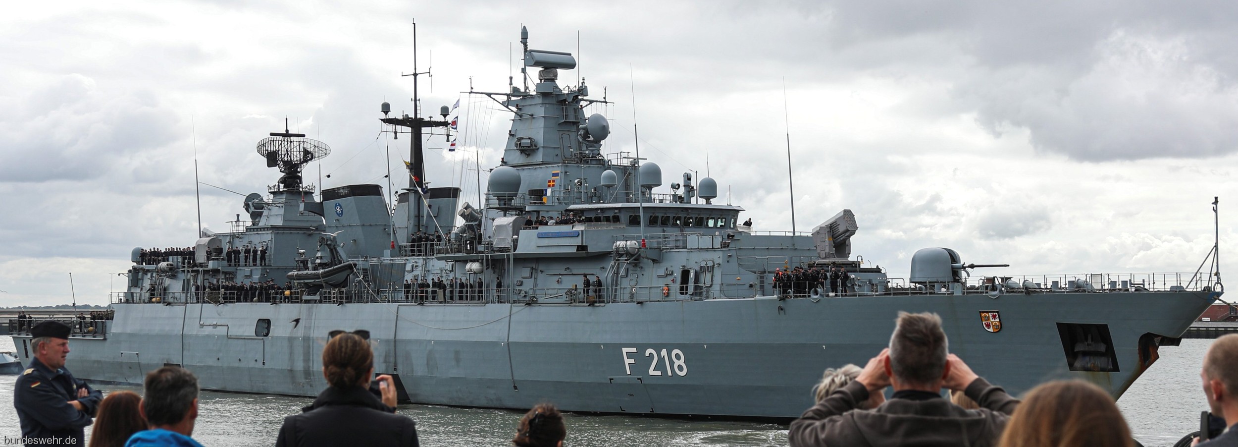 f-218 fgs mecklenburg vorpommern type 123 brandenburg class frigate german navy deutsche marine fregatte 25