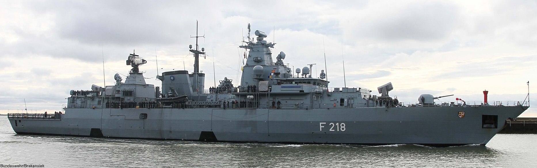 f-218 fgs mecklenburg vorpommern type 123 brandenburg class frigate german navy deutsche marine fregatte 32