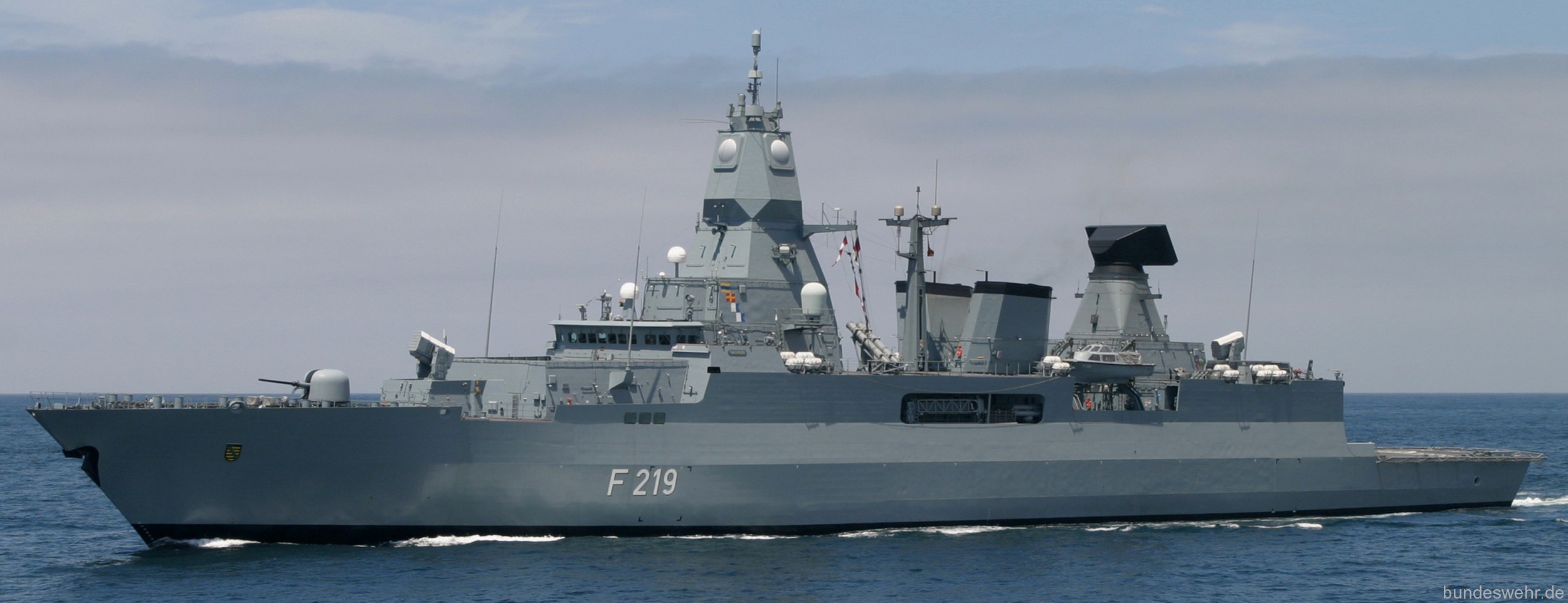 f-219 fgs sachsen type 124 class guided missile frigate ffg german navy 26