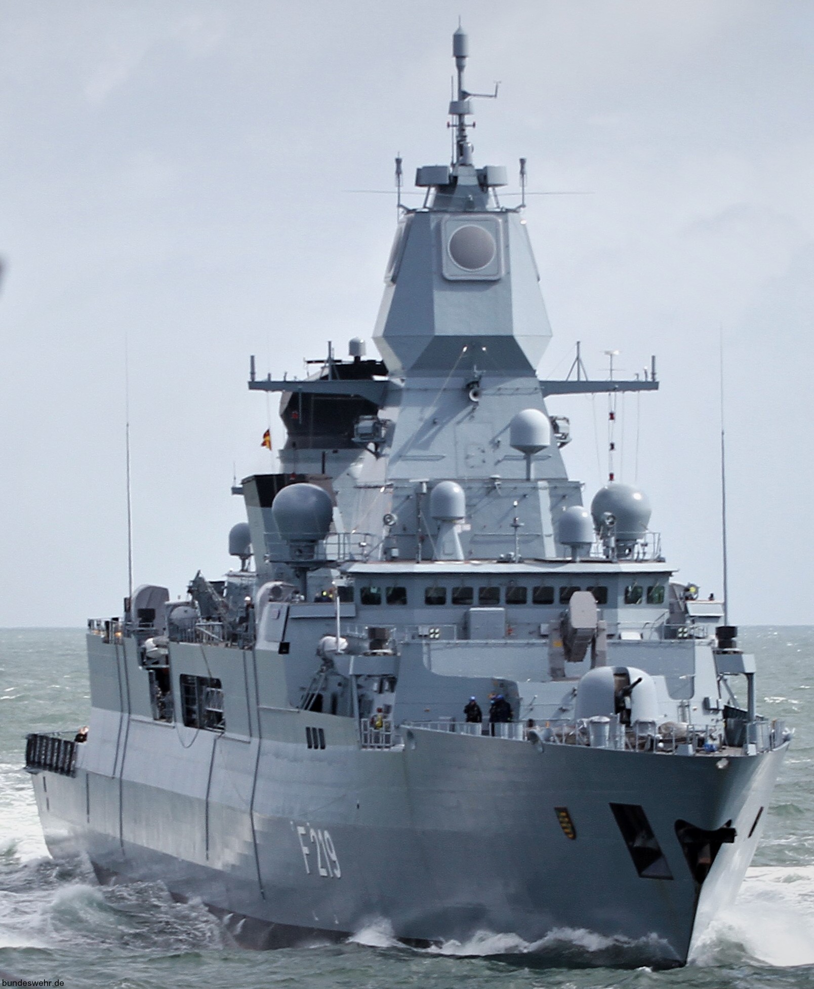 f-219 fgs sachsen type 124 class guided missile frigate ffg german navy marine fregatte 35