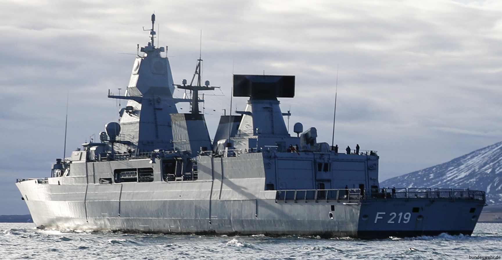 f-219 fgs sachsen type 124 class guided missile frigate ffg german navy marine fregatte 36