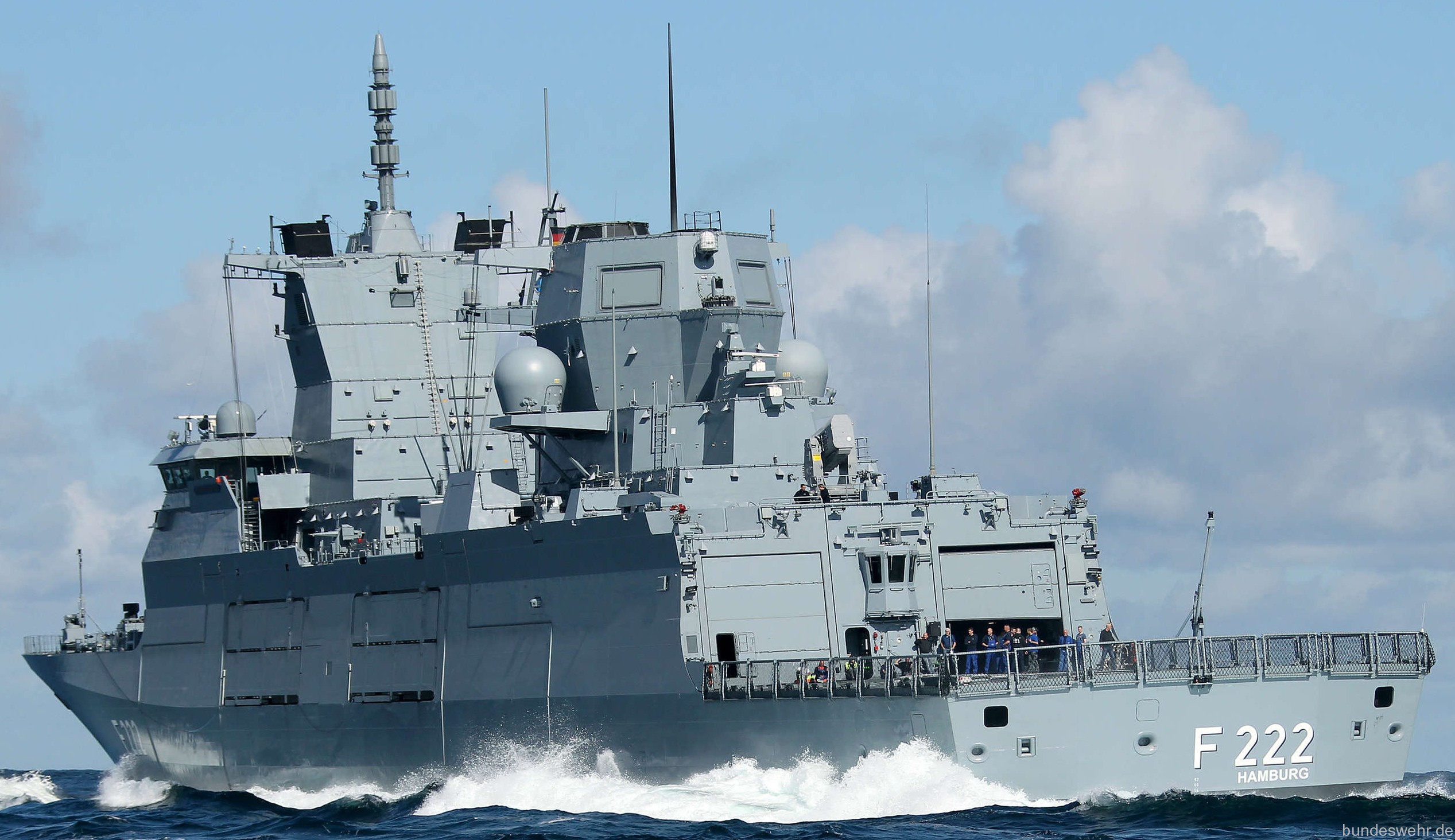 f-222 fgs baden-wurttemberg type 125 class frigate german navy 17