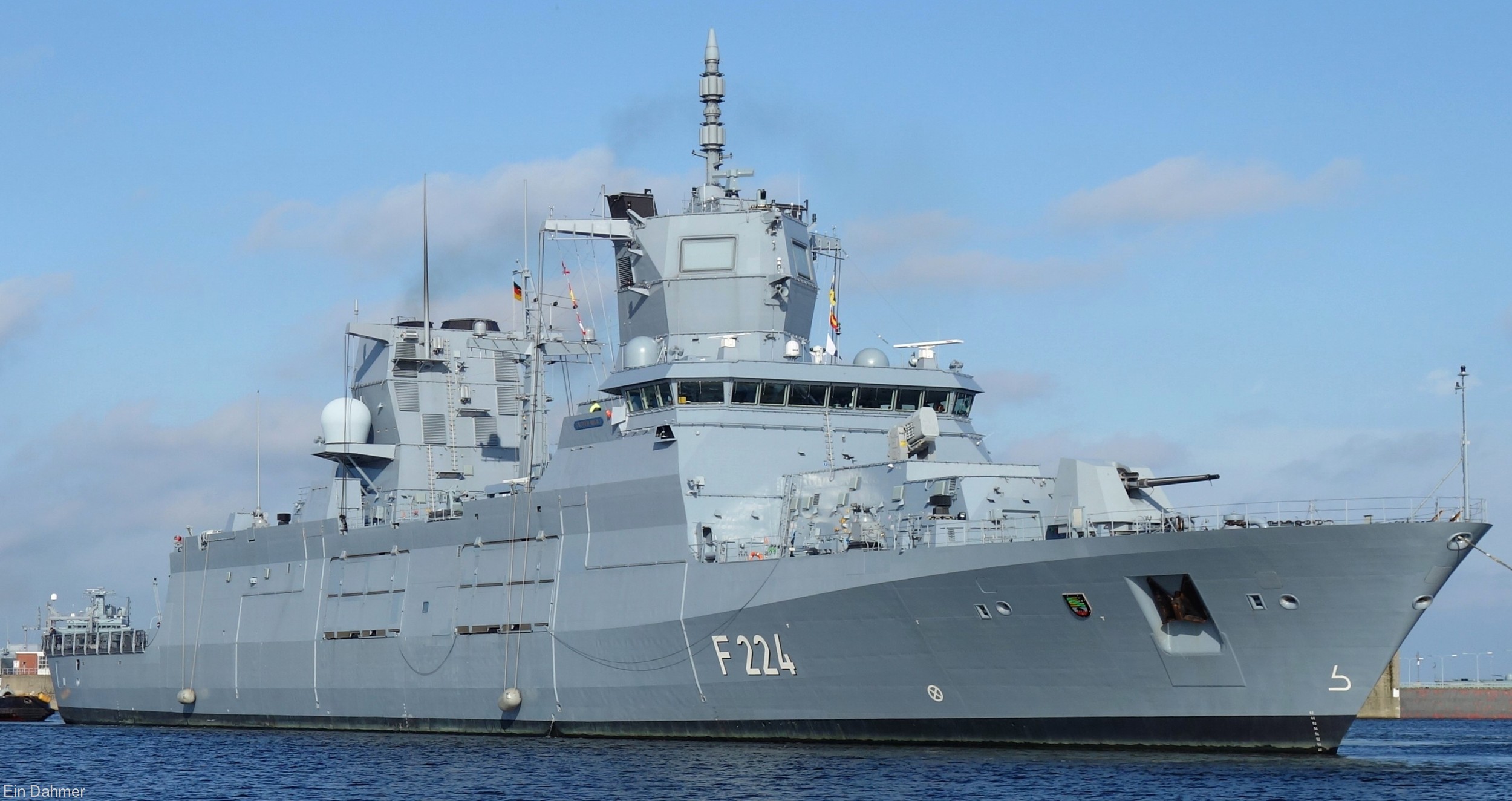 type-125 baden wurttemberg class frigate german navy deutsche marine f-224 sachsen anhalt thyssen krupp marine systems lürssen