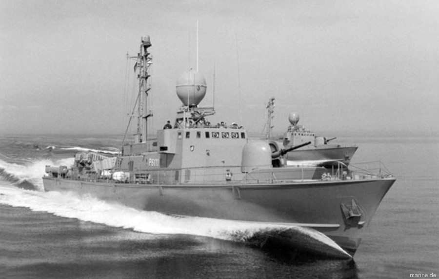 p6111 s61 fgs albatros type 143 class fast attack missile craft boat german navy 02
