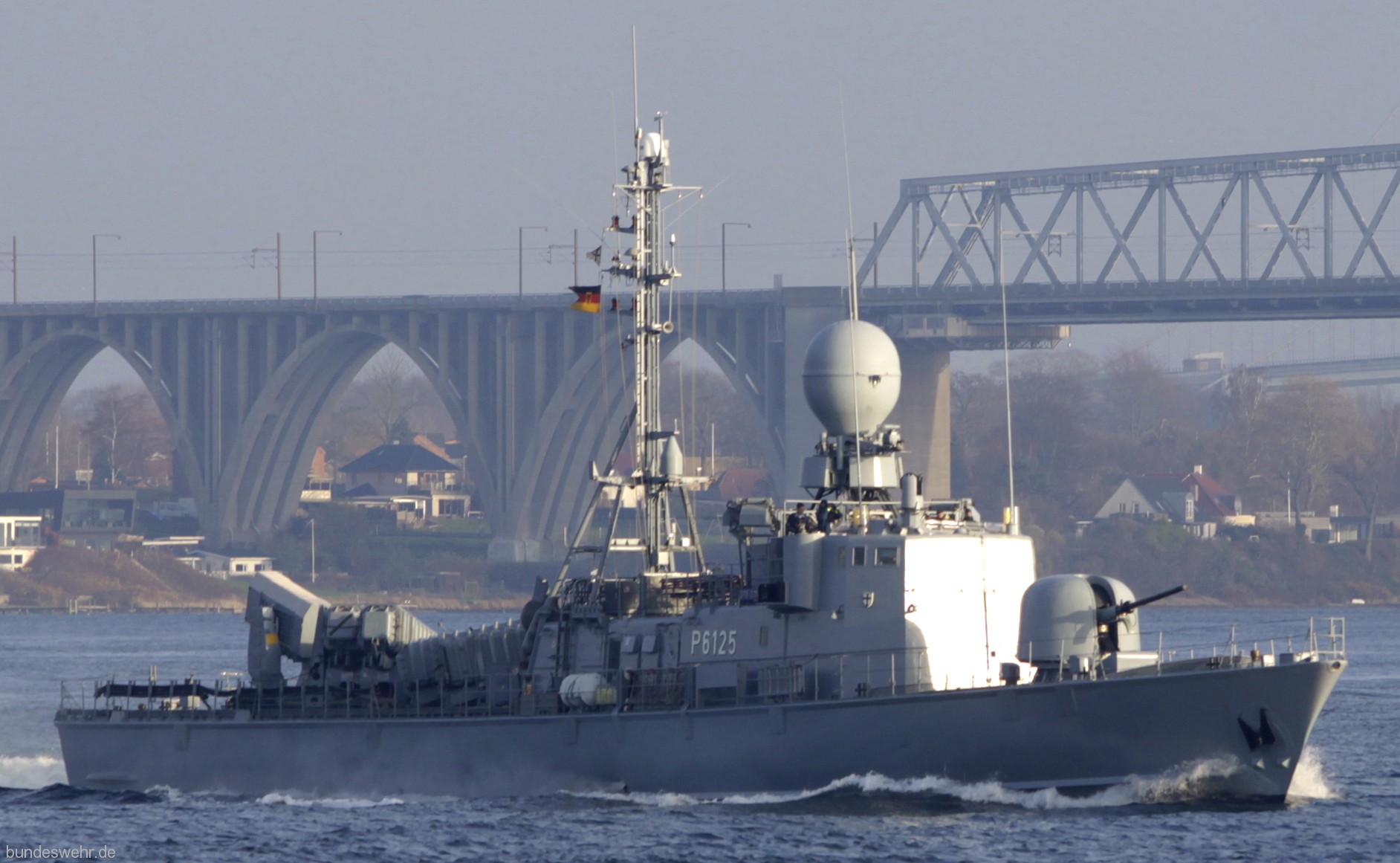 p6125 s75 fgs zobel type 143a gepard class fast attack missile craft german navy 07