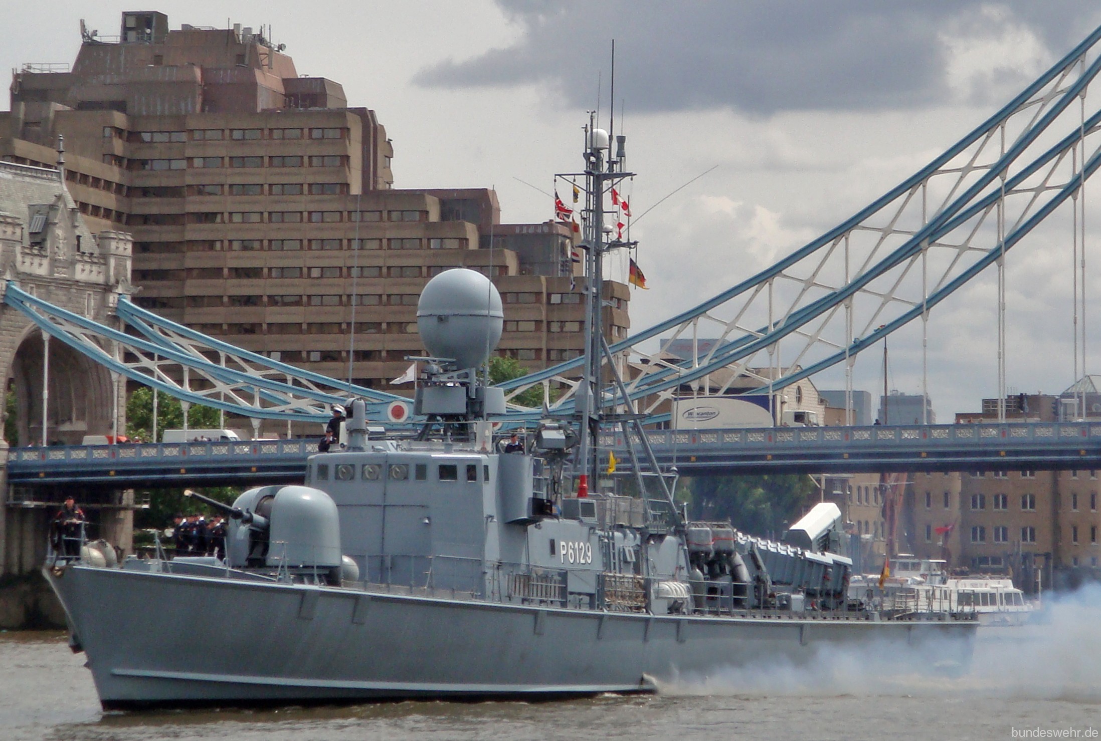 p6129 s79 fgs wiesel type 143a gepard class fast attack missile craft german navy 05 london