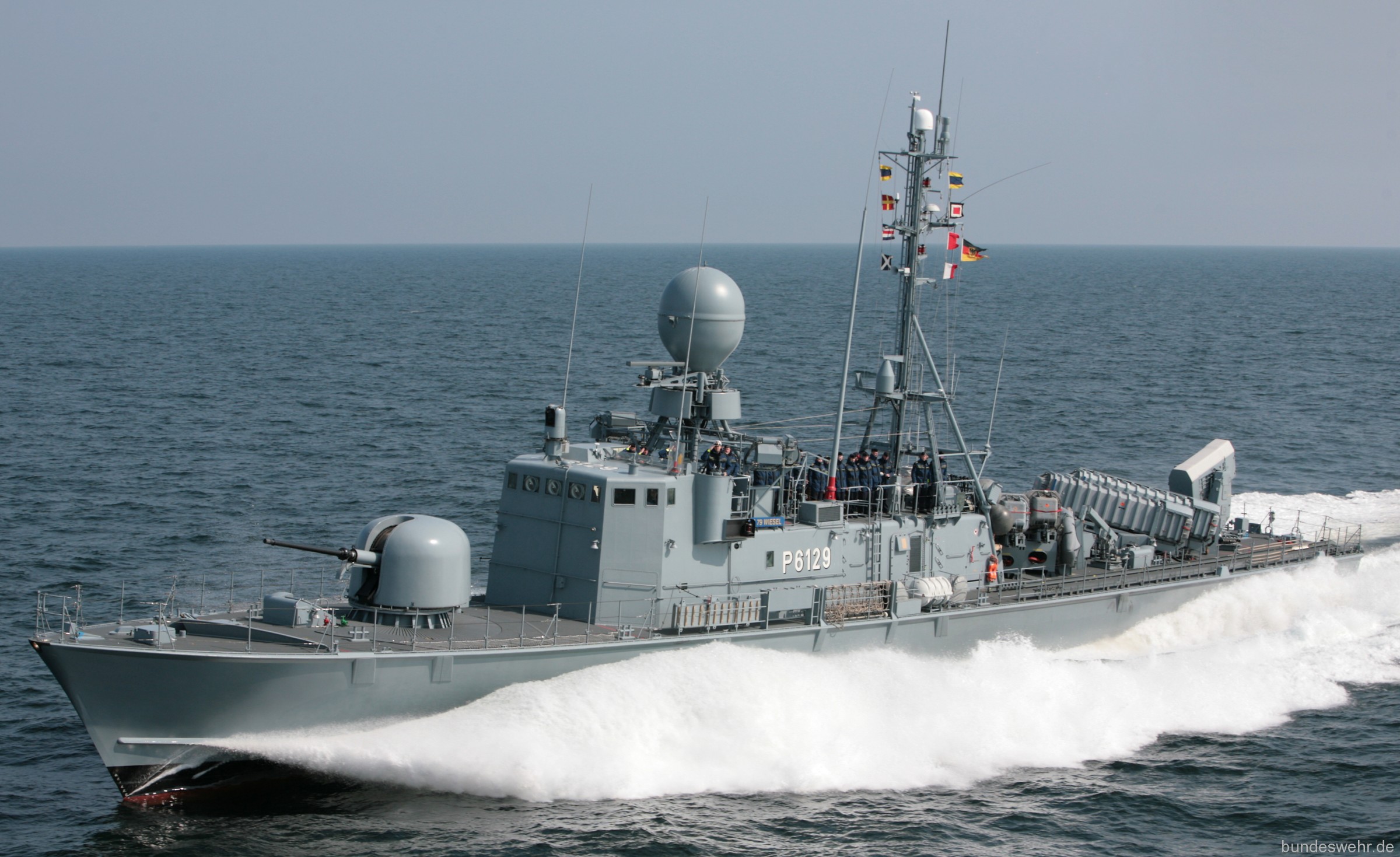 p6129 s79 fgs wiesel type 143a gepard class fast attack missile craft german navy 07