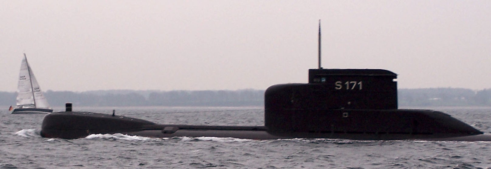 s-171 fgs u22 type 206 class submarine german navy 02