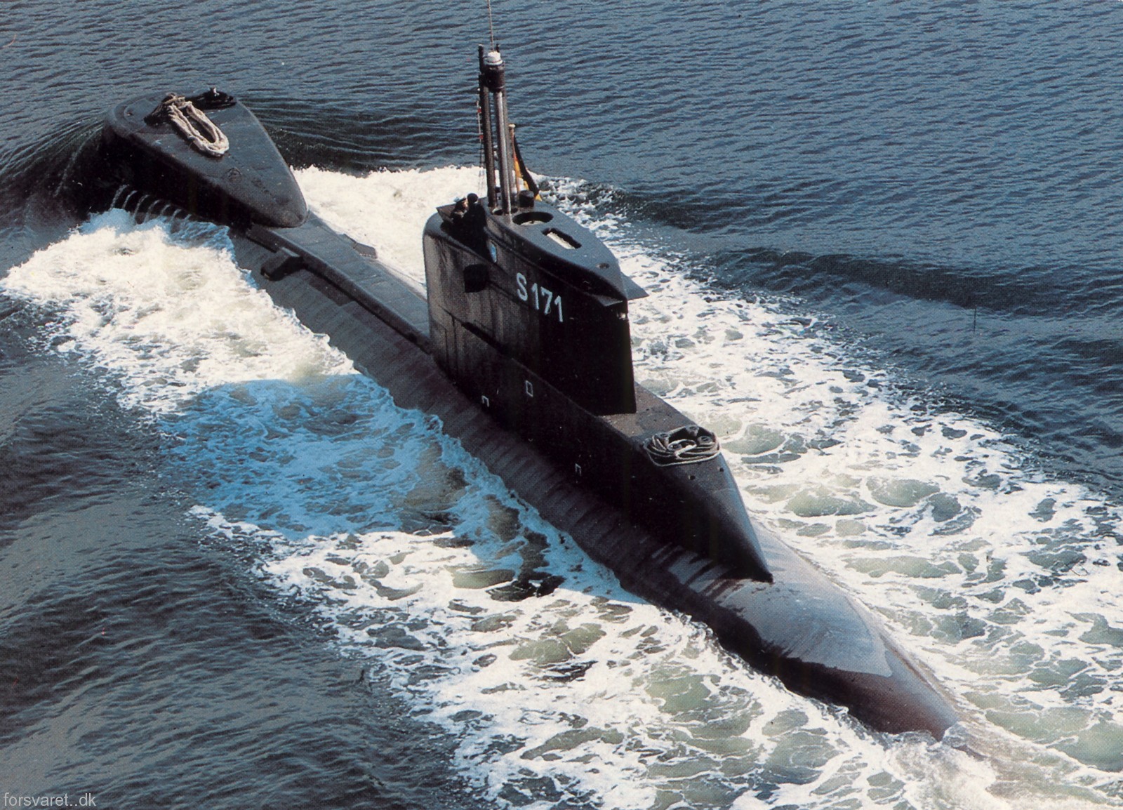 s-171 fgs u22 type 206 class submarine german navy 04