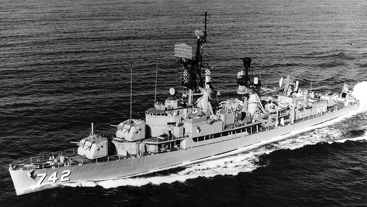 dd 742 uss frank knox d 210 hs themistoklis destroyer hellenic navy 02
