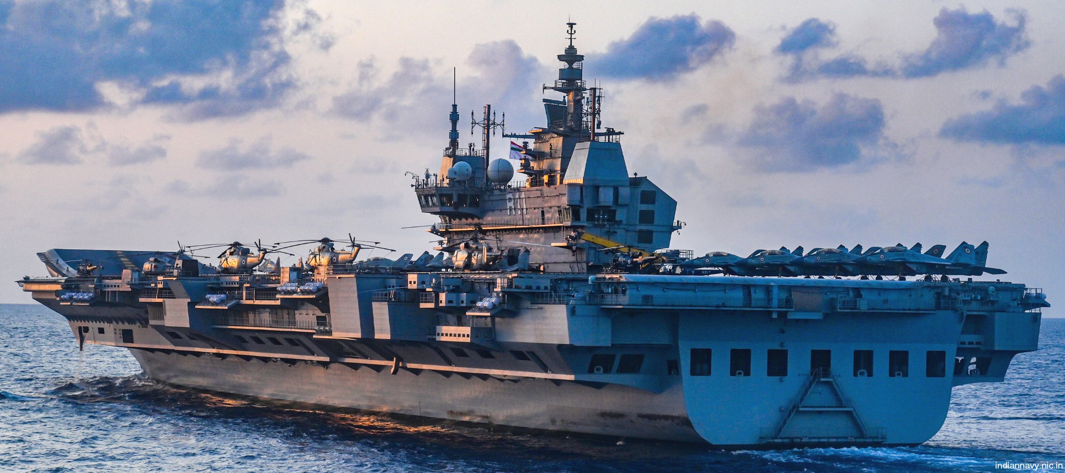 r11 ins vikrant aircraft carrier indian navy iac-1 10
