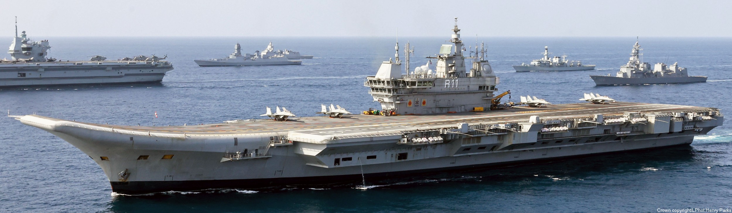 r11 ins vikrant aircraft carrier indian navy iac-1 15