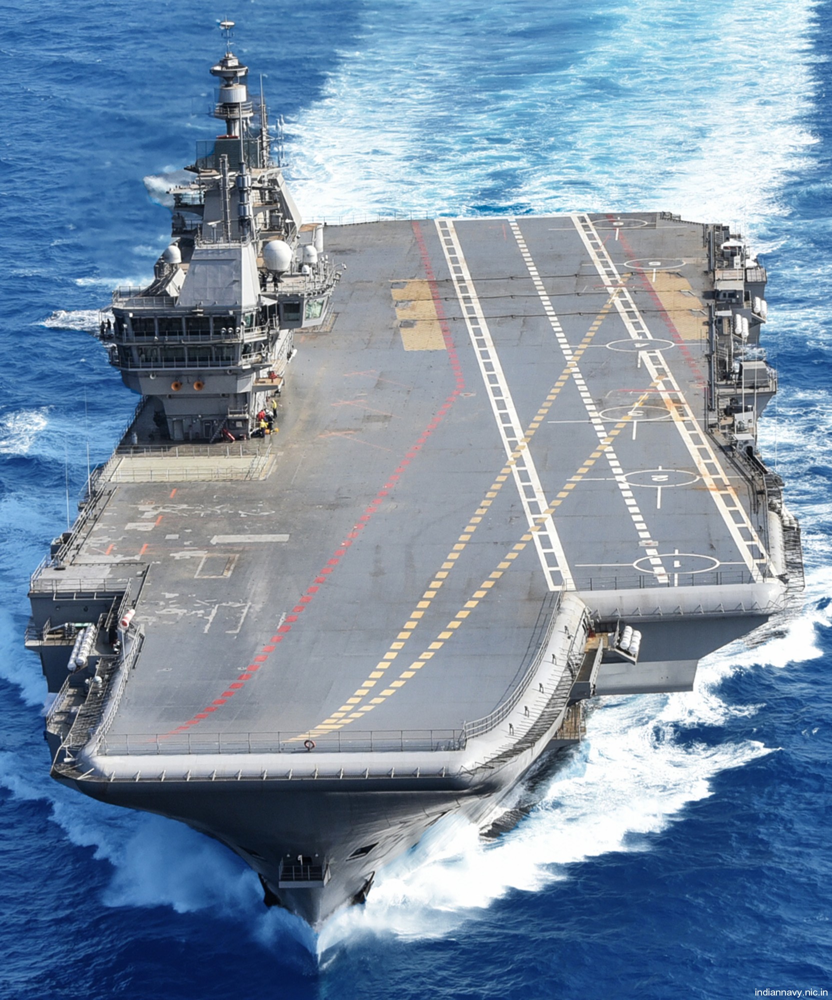 r11 ins vikrant aircraft carrier indian navy iac-1 32
