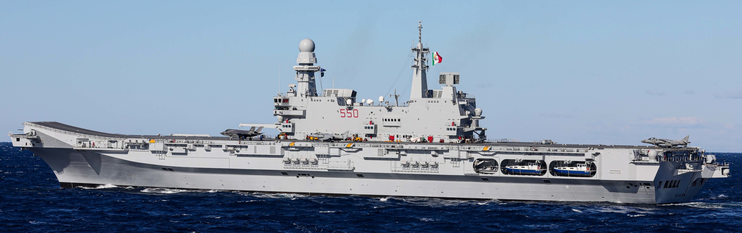 c-550 its cavour aircraft carrier italian navy nave marina militare 110