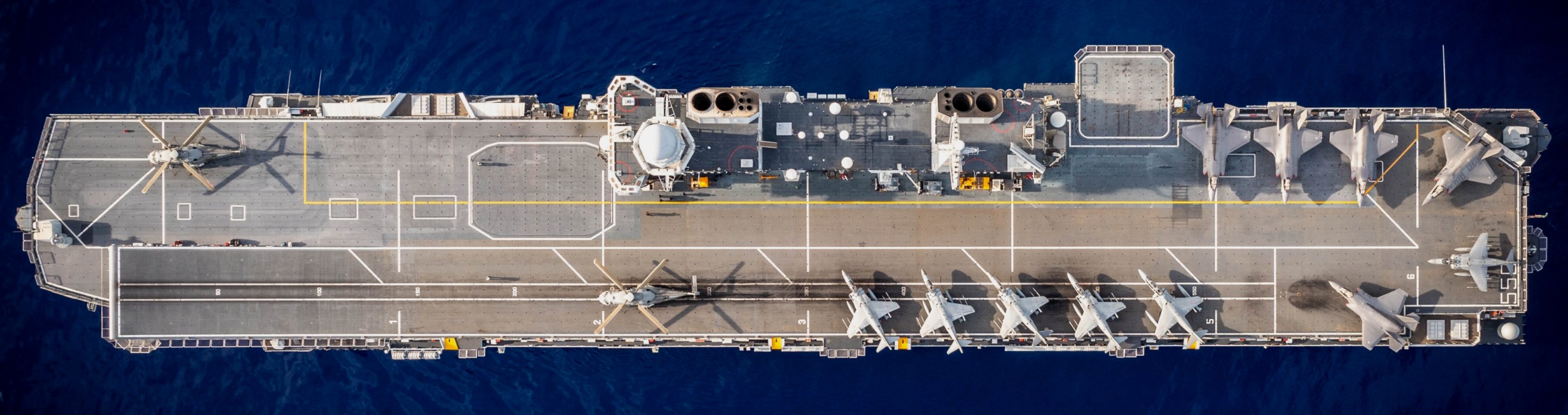 c550 its cavour aircraft carrier italian navy marina militare nave 135