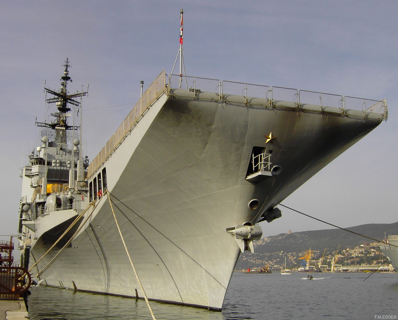 c-551 its giuseppe garibaldi aircraft carrier italian navy port visit trieste 2004 03