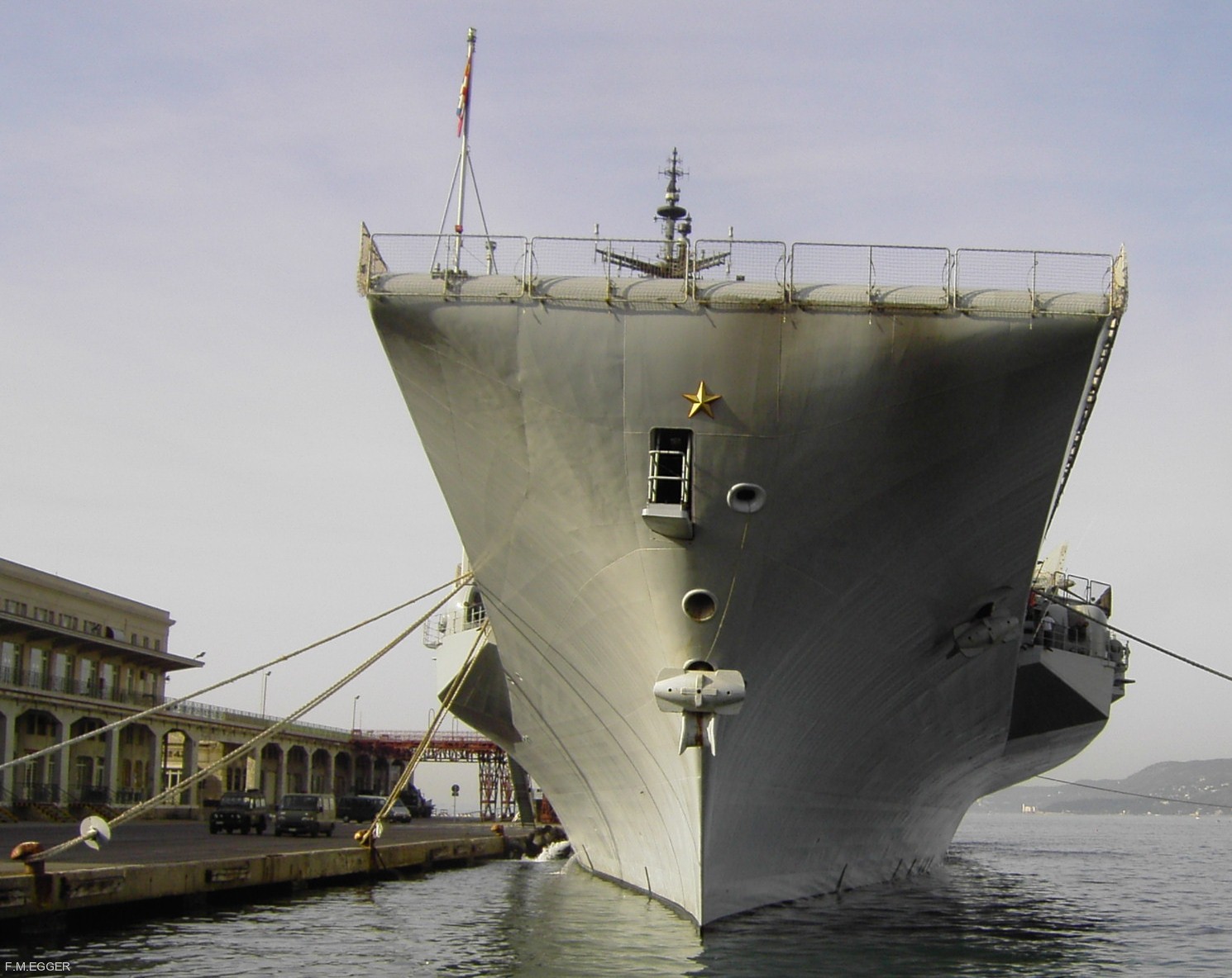 c-551 its giuseppe garibaldi aircraft carrier italian navy port visit trieste 2004 24