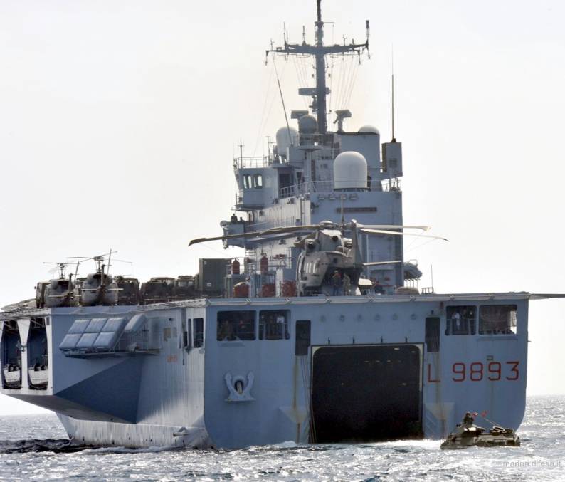 san giorgio class amphibious transport dock lpd well deck aav assault vehicle
