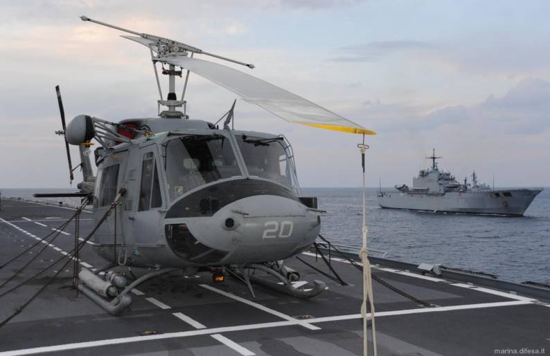ab-212 helicopter italian navy marina militare