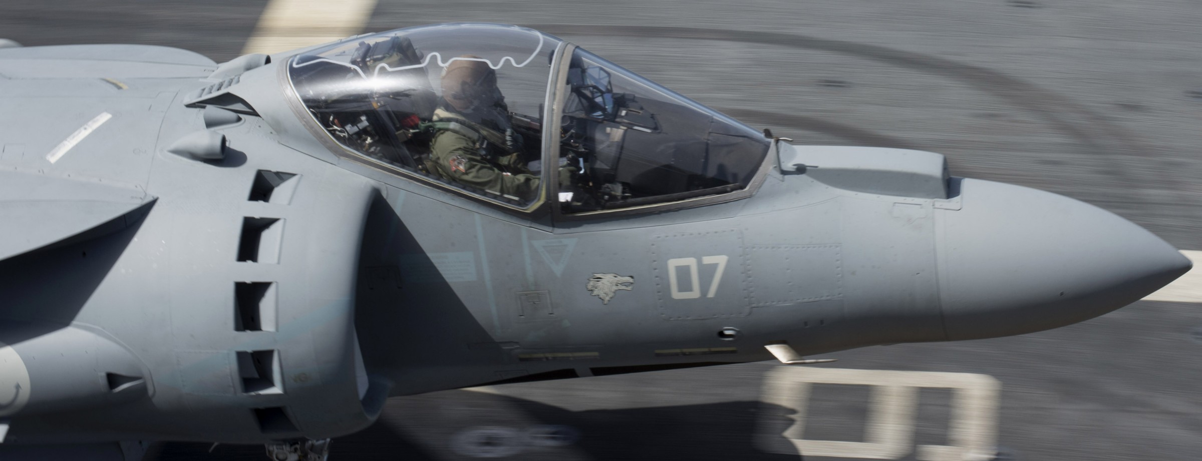 av-8b harrier ii+ italian navy marina militare grupaer wolves aircraft carrier 106