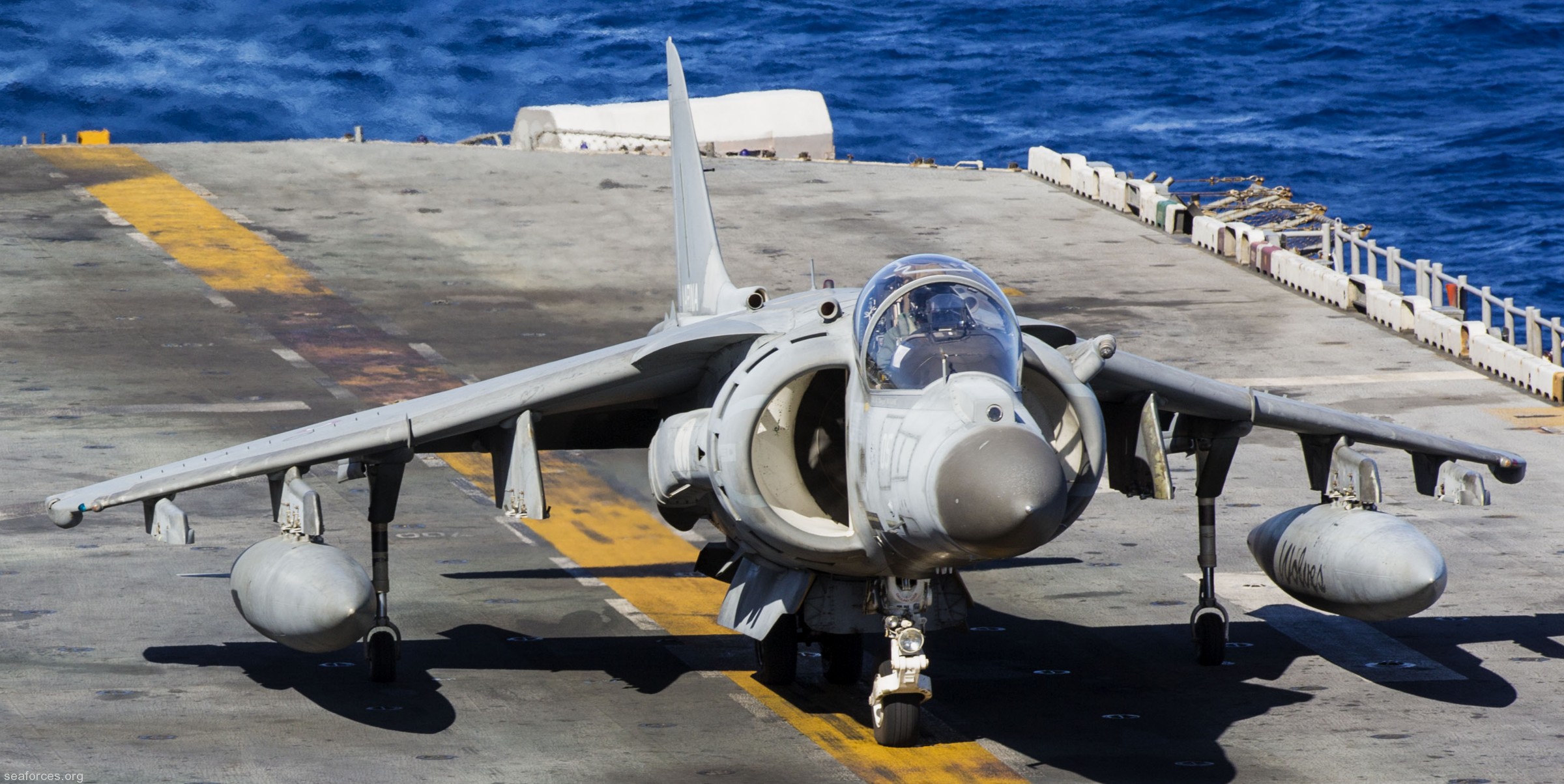 av-8b harrier ii italian navy marina militare grupaer wolves aircraft carrier 15 uss