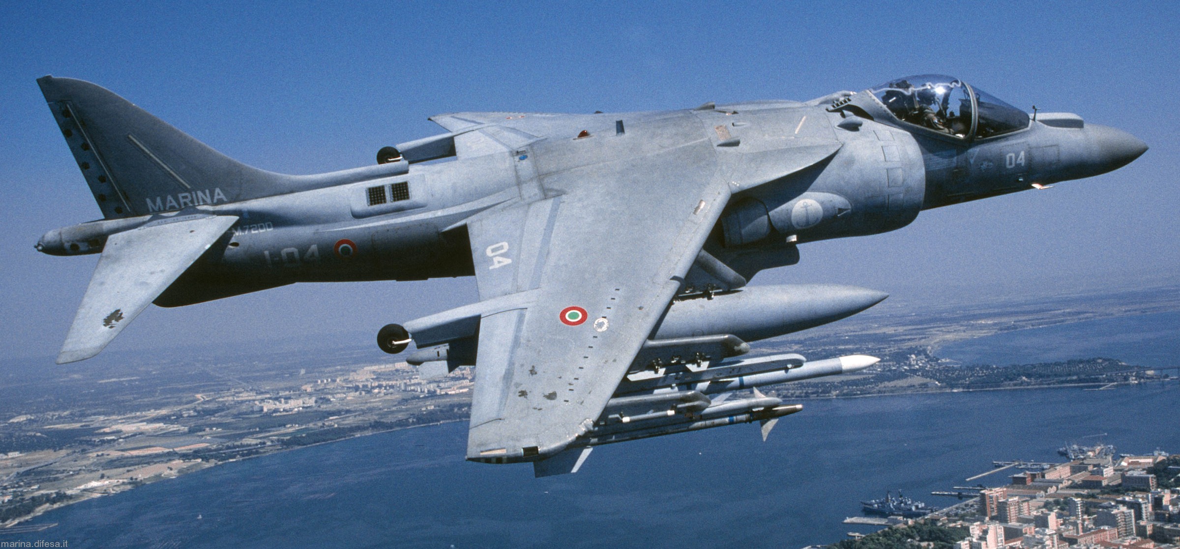 av-8b harrier ii italian navy marina militare grupaer aircraft carrier 22