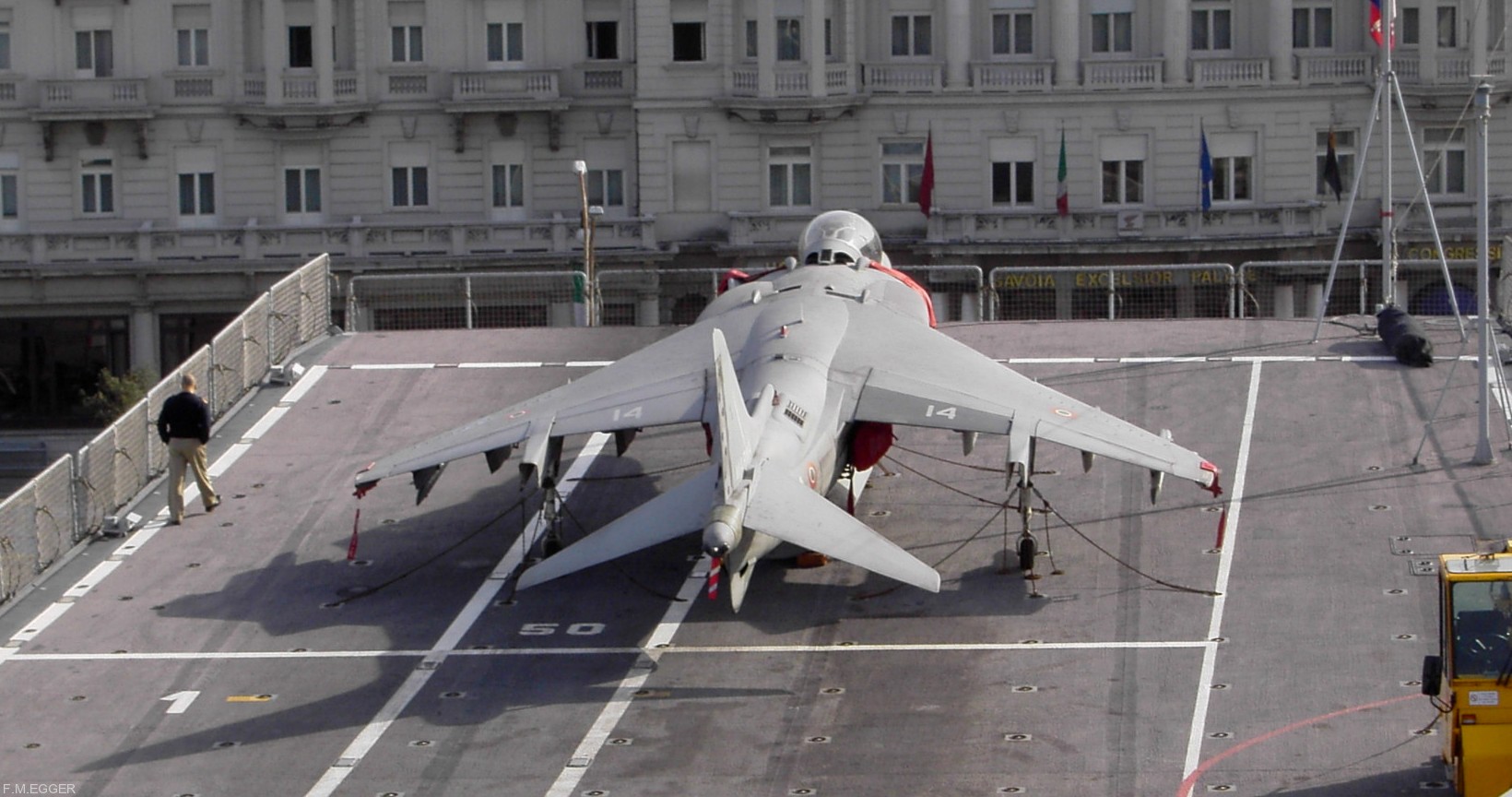 av-8b harrier ii italian navy marina militare grupaer wolves aircraft carrier 76