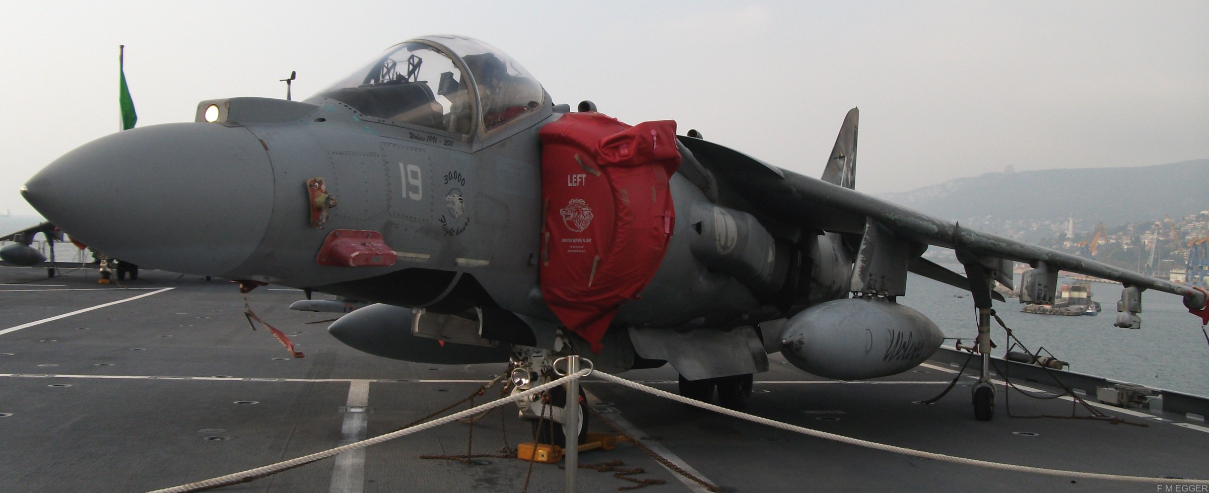 av-8b harrier ii italian navy marina militare grupaer wolves aircraft carrier 86