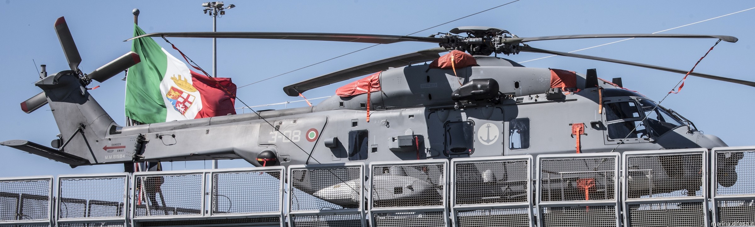 sh-90a nfh helicopter italian navy marina militare mm81584 3-08 27