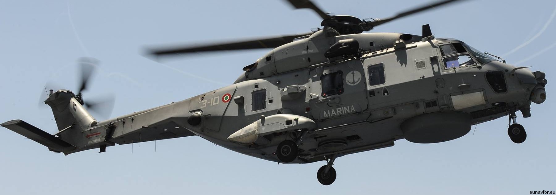 sh-90a nfh helicopter italian navy marina militare mm81586 3-10 31