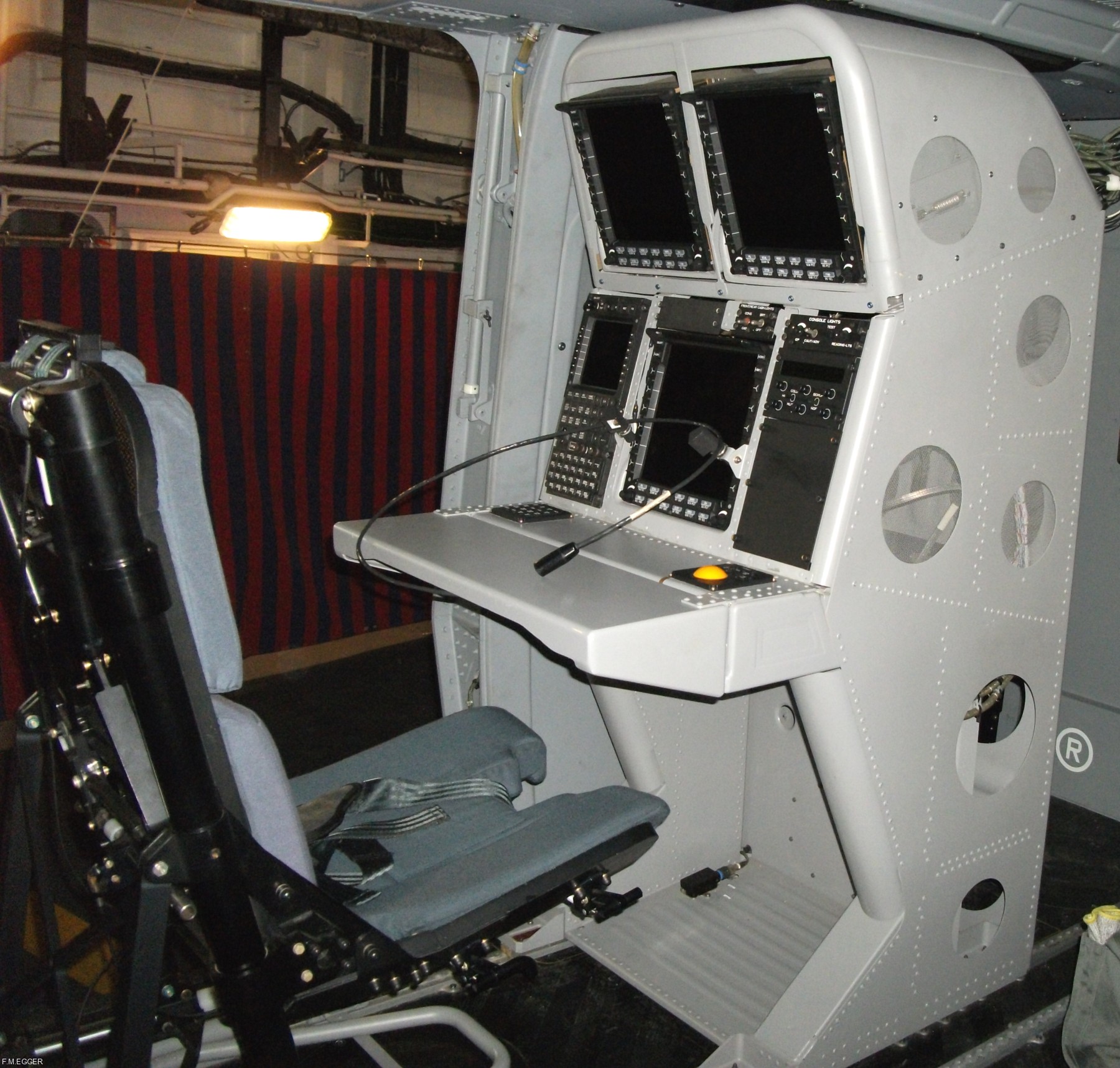 sh-90a nfh helicopter italian navy marina militare operator console 39