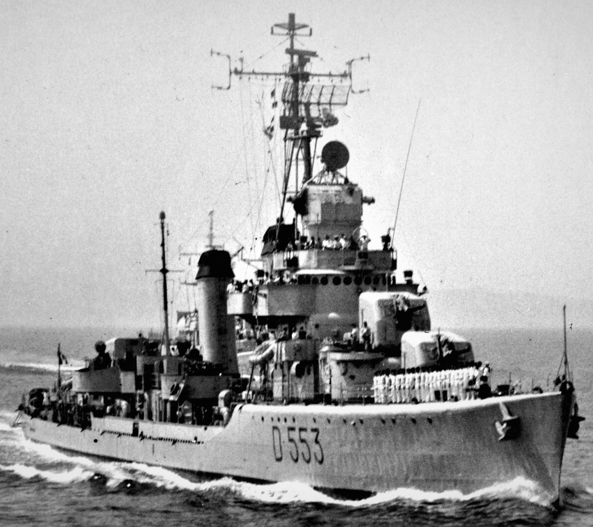 d-553 artigliere nave its destroyer italian navy marina militare 03
