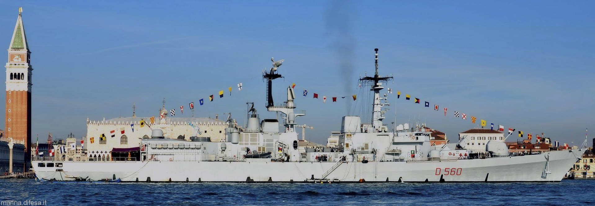 d-560 luigi durand de la penne its nave guided missile destroyer ddg italian navy marina militare 22 venice