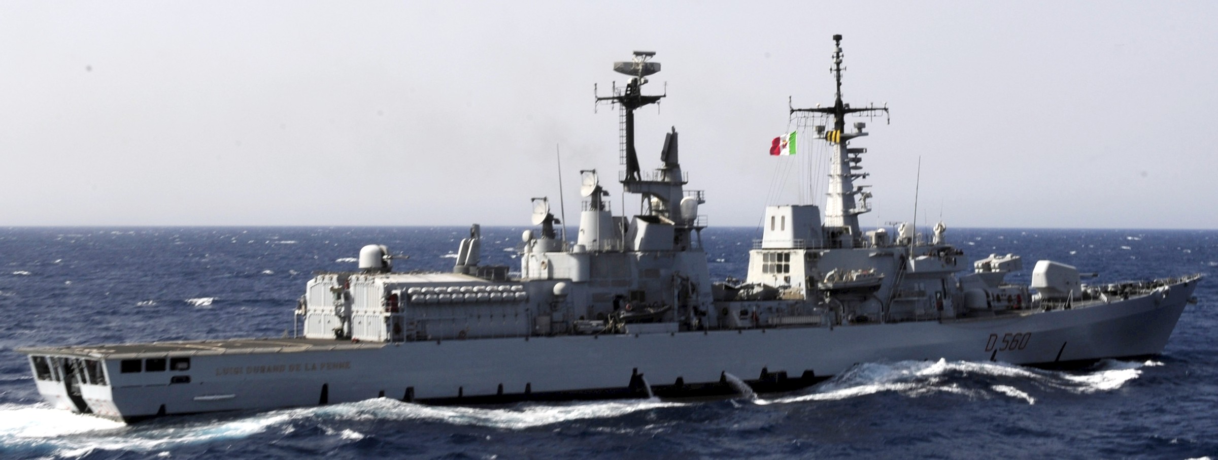 d-560 luigi durand de la penne its nave guided missile destroyer ddg italian navy marina militare 24