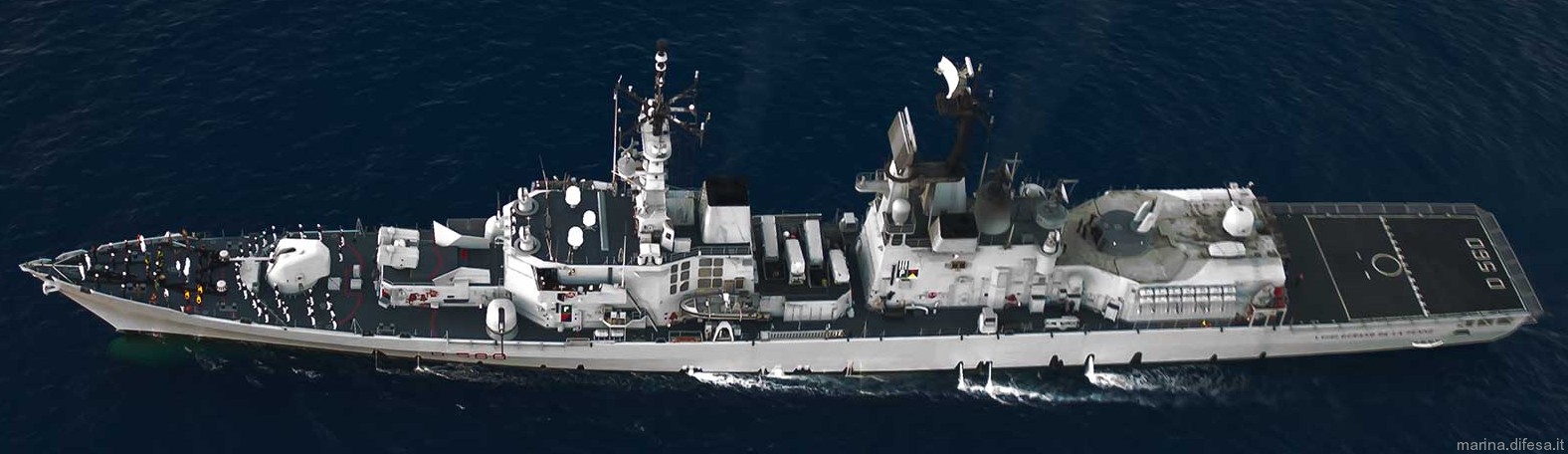 d-560 luigi durand de la penne its nave guided missile destroyer ddg italian navy marina militare 53