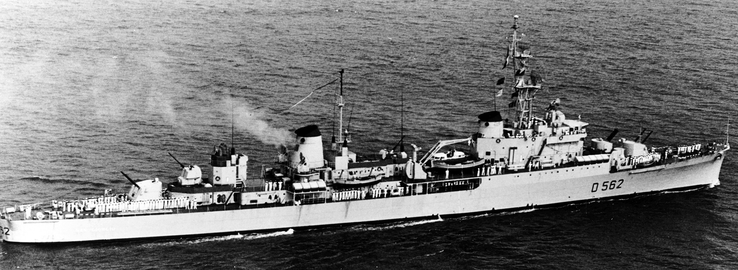 d-562 san giorgio destroyer nave its italian navy marina militare mmi 02