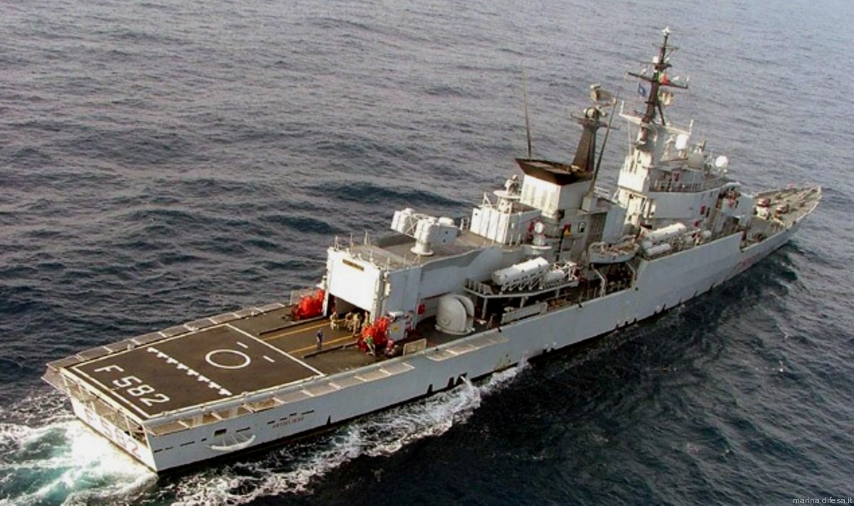 f-582 artigliere nave its soldati class frigate italian navy marina militare 09