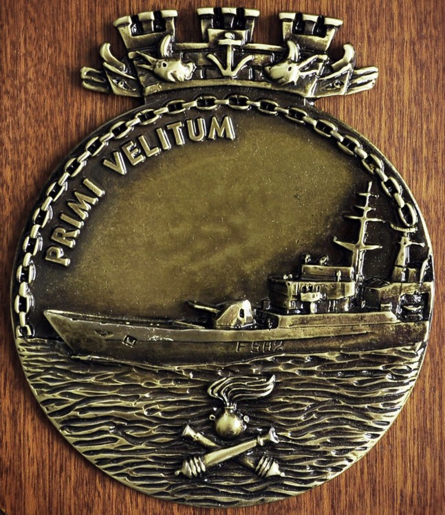 f-582 artigliere insignia crest patch badge nave its soldati class frigate italian navy marina militare 03c