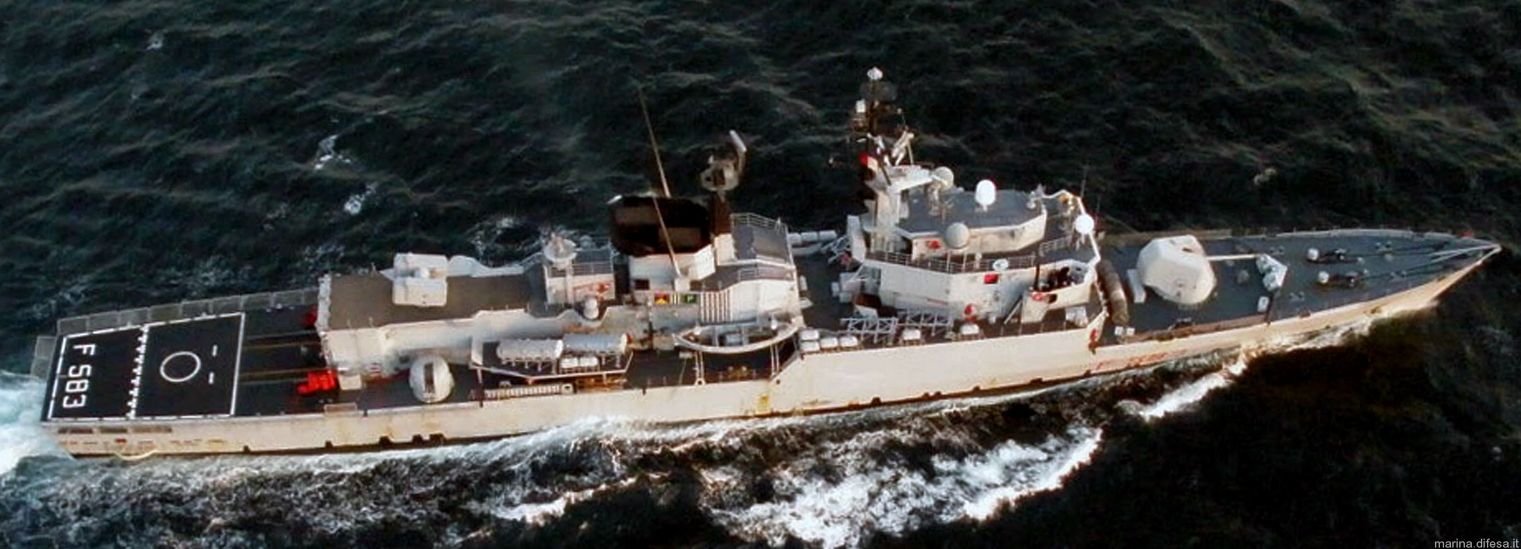 f-583 aviere nave its soldati lupo class frigate italian navy marina militare 08