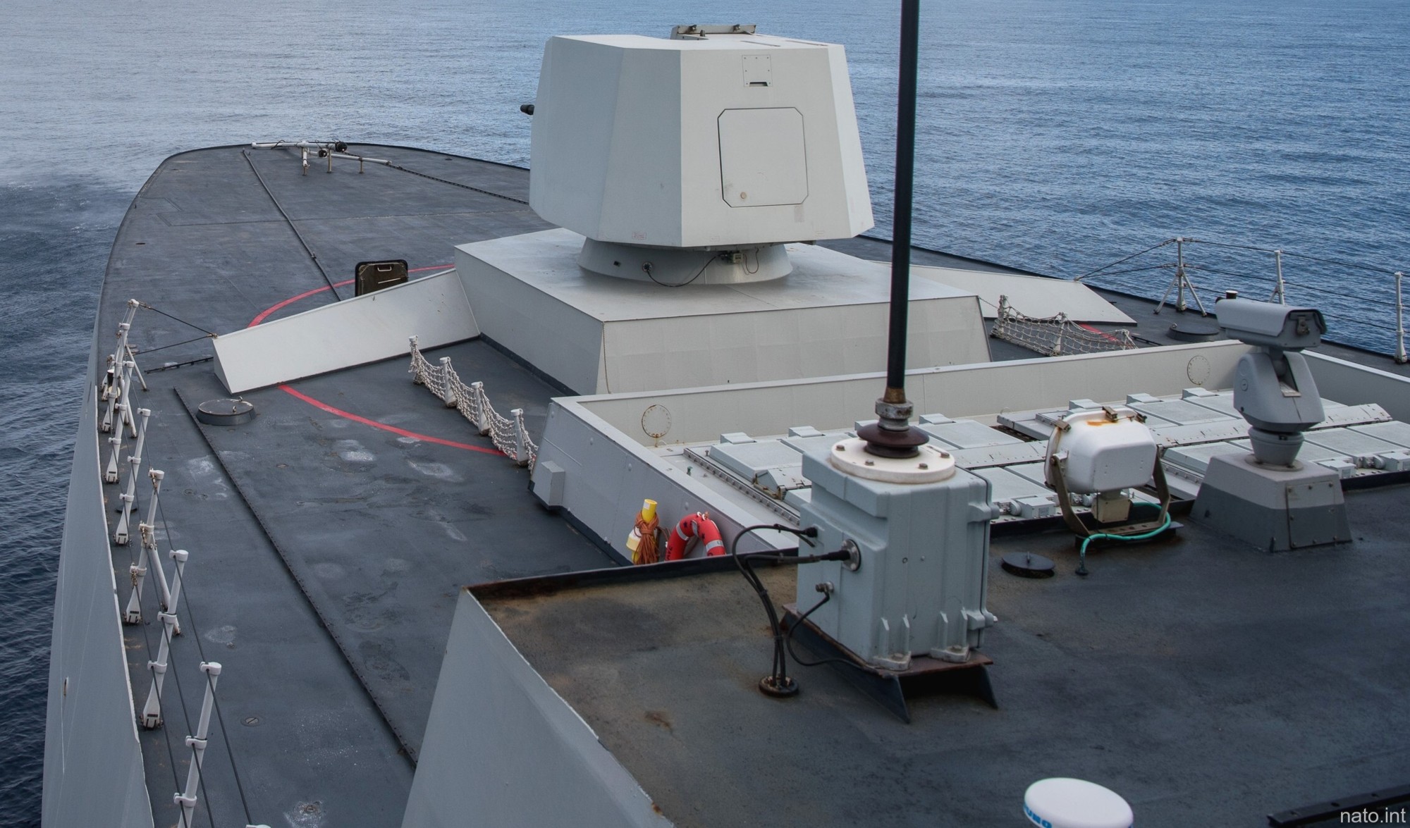 f-593 carabiniere its nave bergamini fremm class guided missile frigate italian navy marina militare 47 oto breda melara 76/62 gun davide strales dart