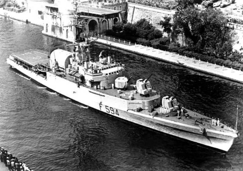 f 594 its nave virginio fasan frigate rizzo bergamini class italian navy