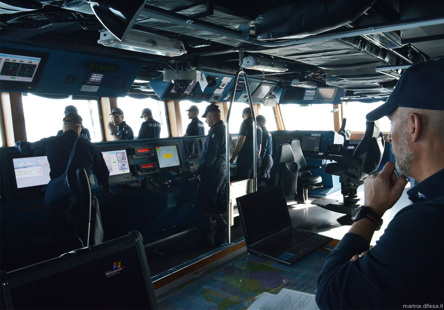 f-594 alpino its nave bergamini fremm class guided missile frigate italian navy marina militare 22 bridge helm